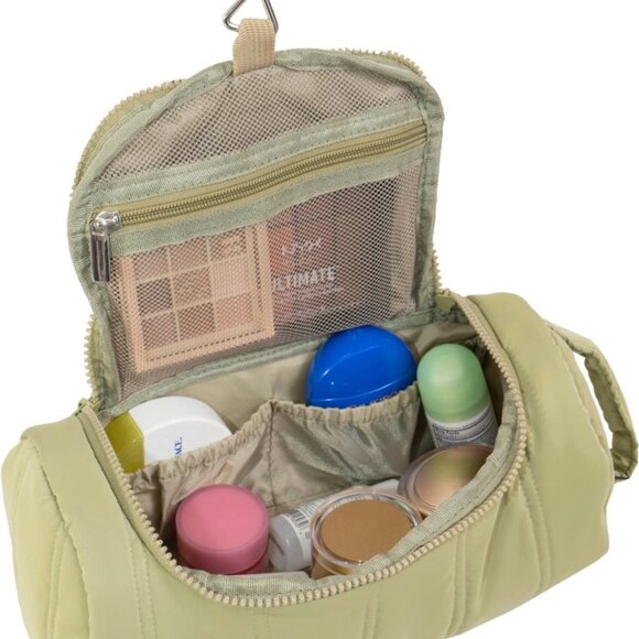 Max Studio Tubular Quilted Nylon Quilted Toiletry Dopp Kit Sage Color NWT $98 - Picture 9 of 10